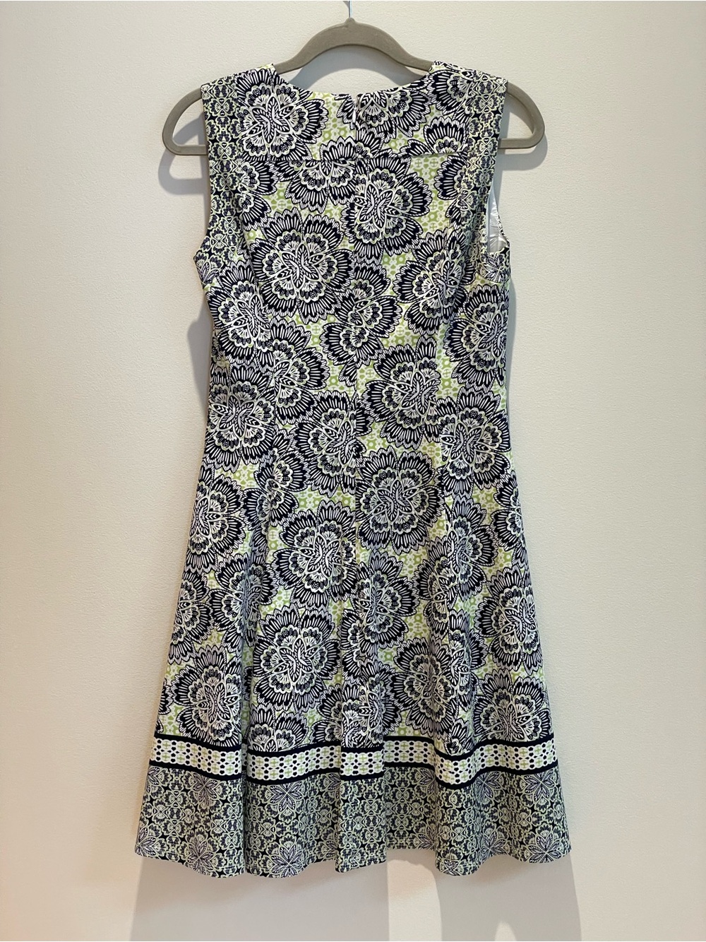 Maggy London Navy, White & Lime Floral Dress - Picture 4 of 4